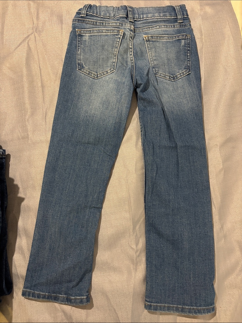 Five pairs boys size 6 - Picture 11 of 11